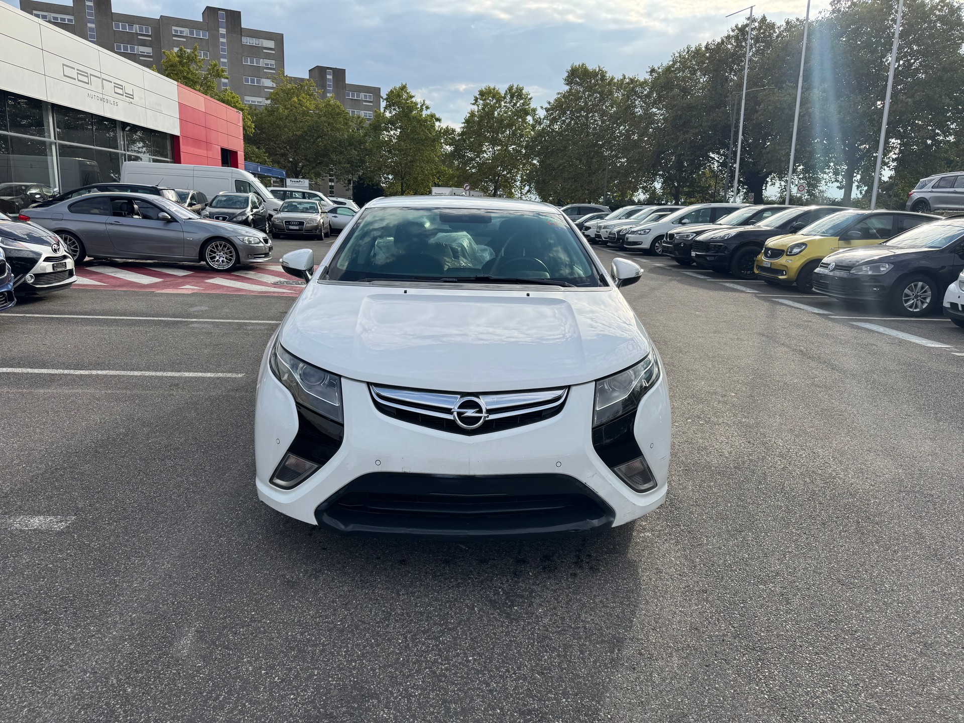 OPEL Ampera E-REV-showroom-element-2