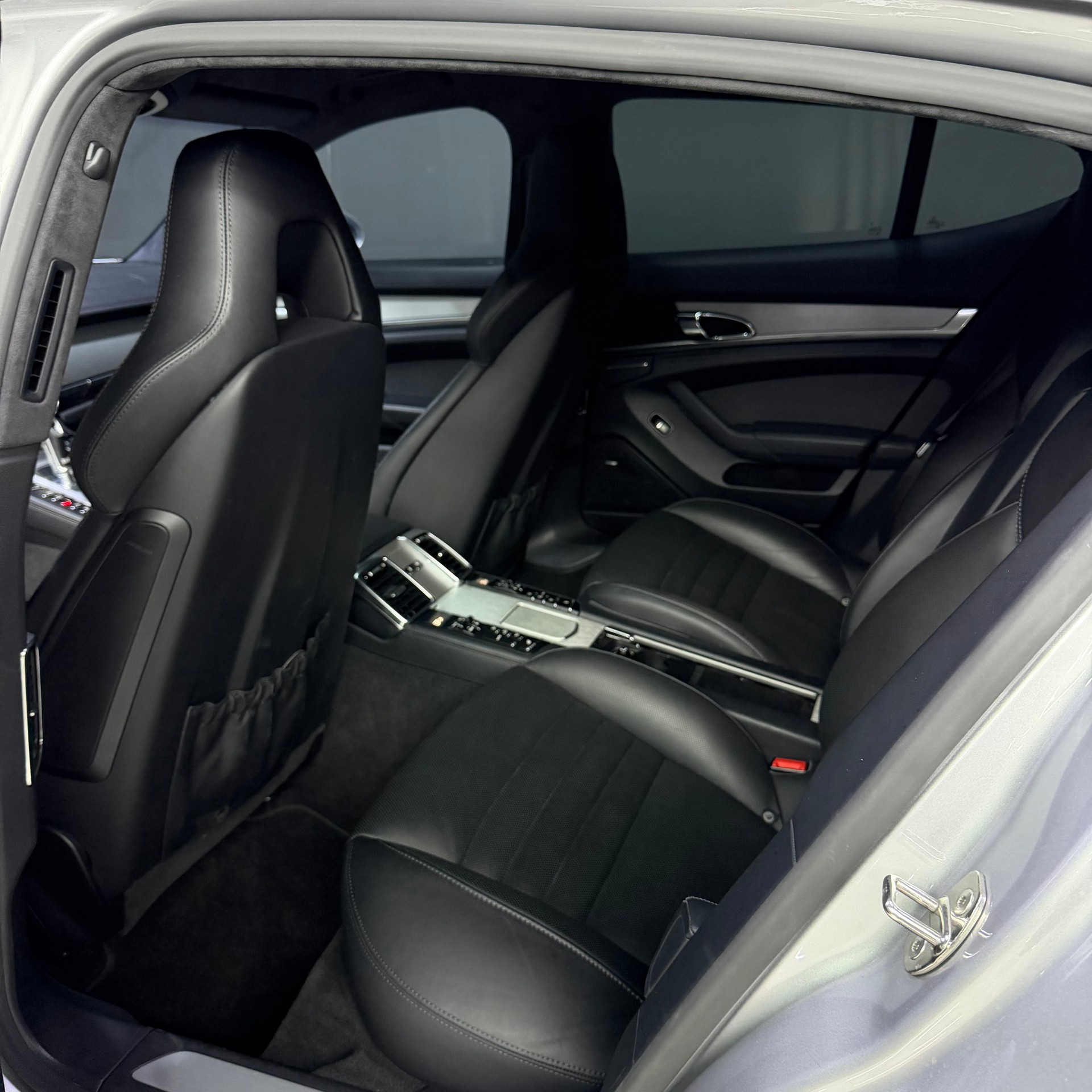 PORSCHE Turbo-image-9