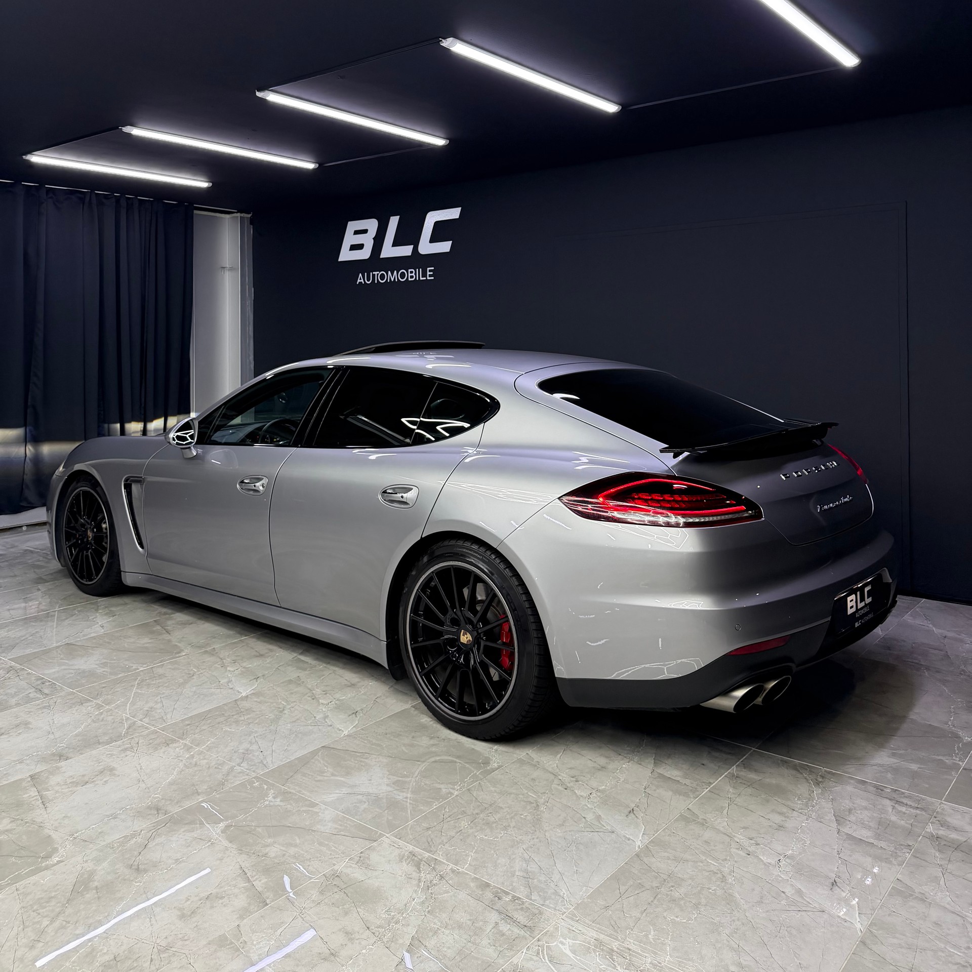PORSCHE Turbo-image-4