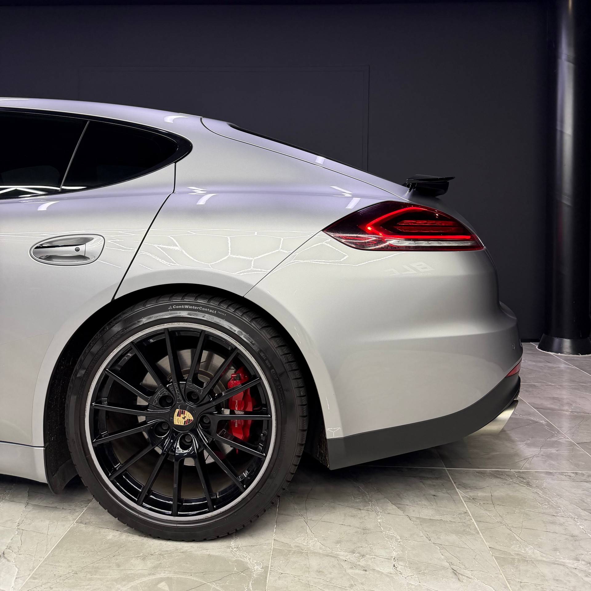 PORSCHE Turbo-image-6