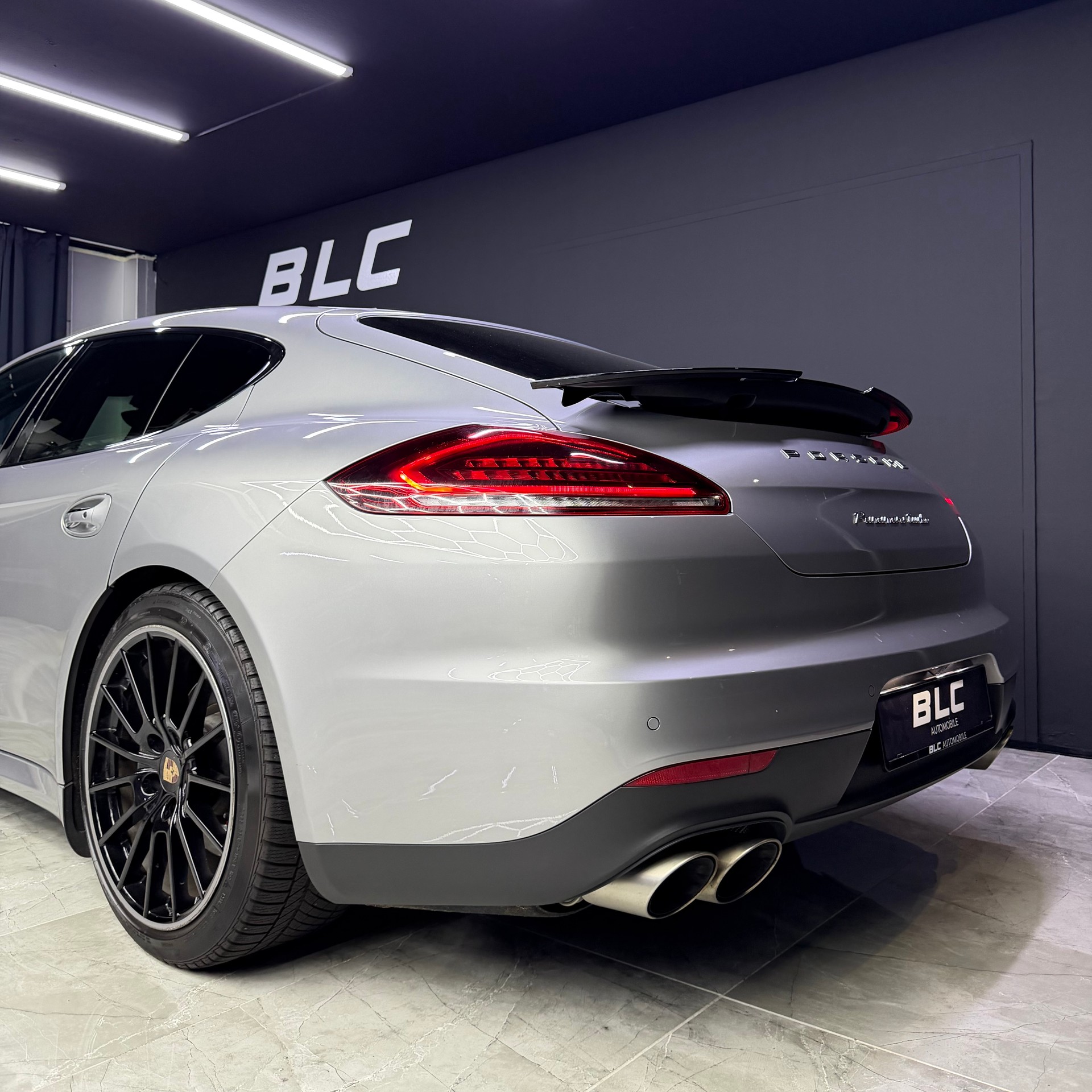 PORSCHE Turbo-image-5