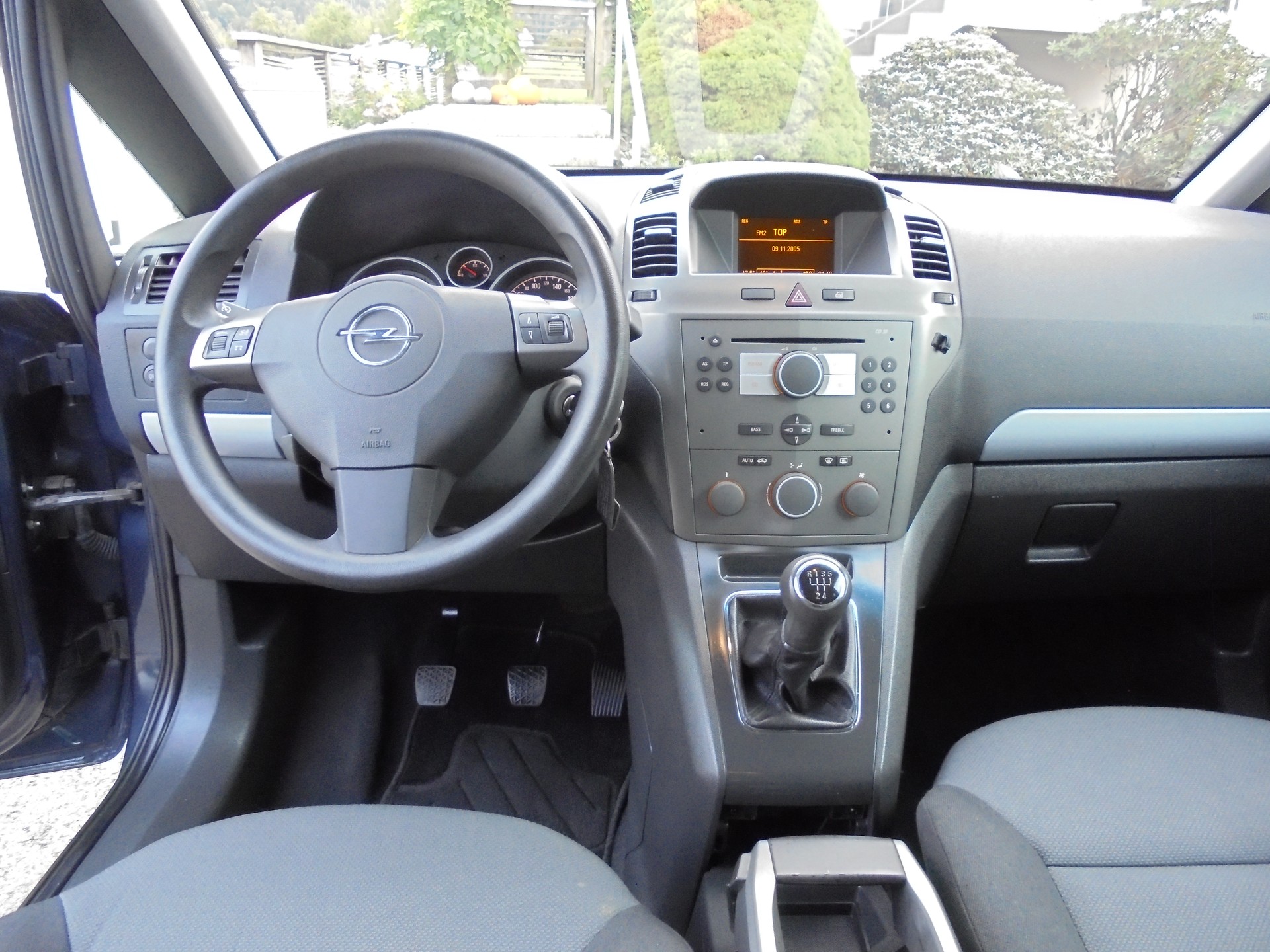 OPEL Zafira 1.8i 16V Enjoy-image-9