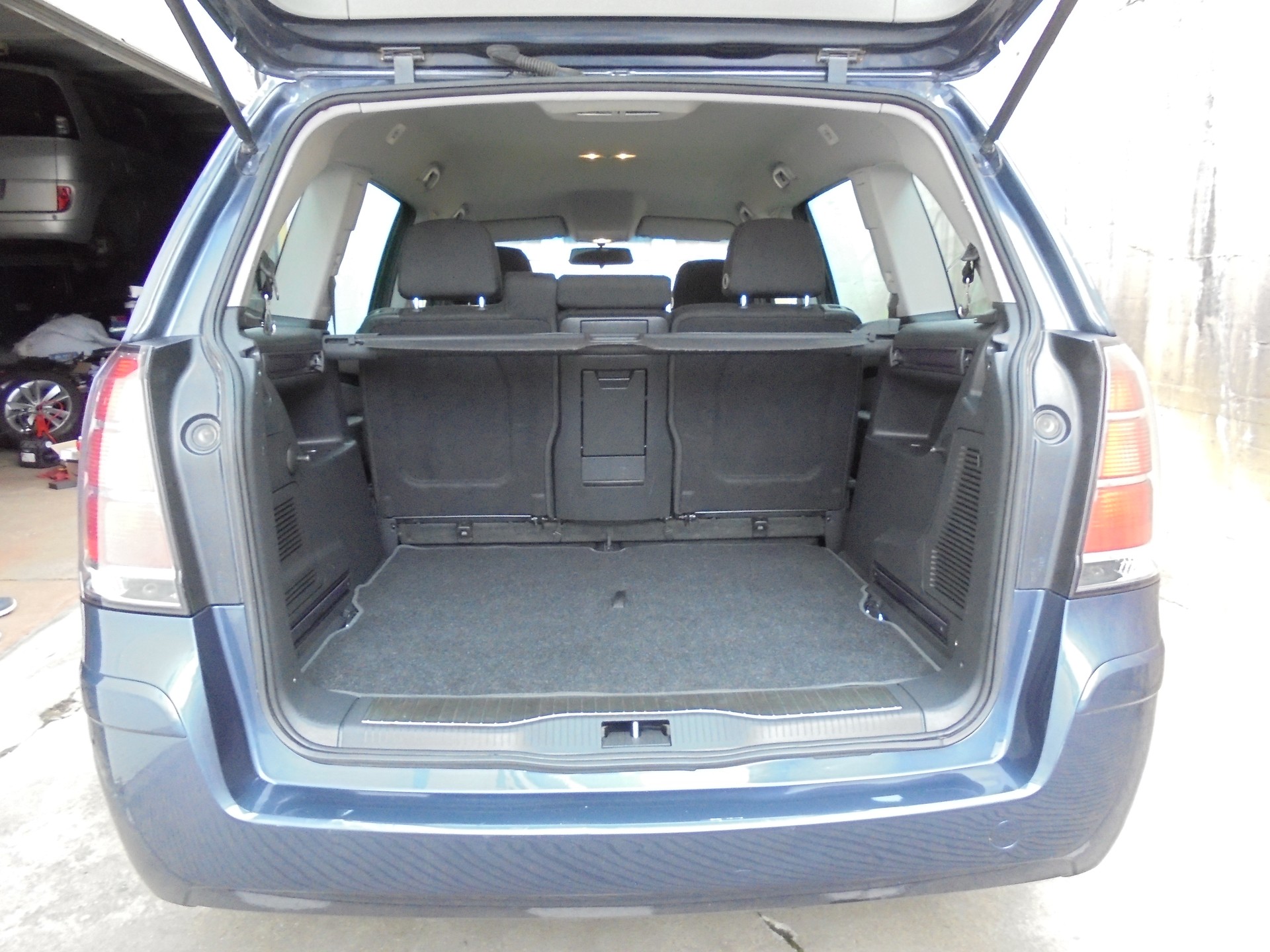 OPEL Zafira 1.8i 16V Enjoy-image-11