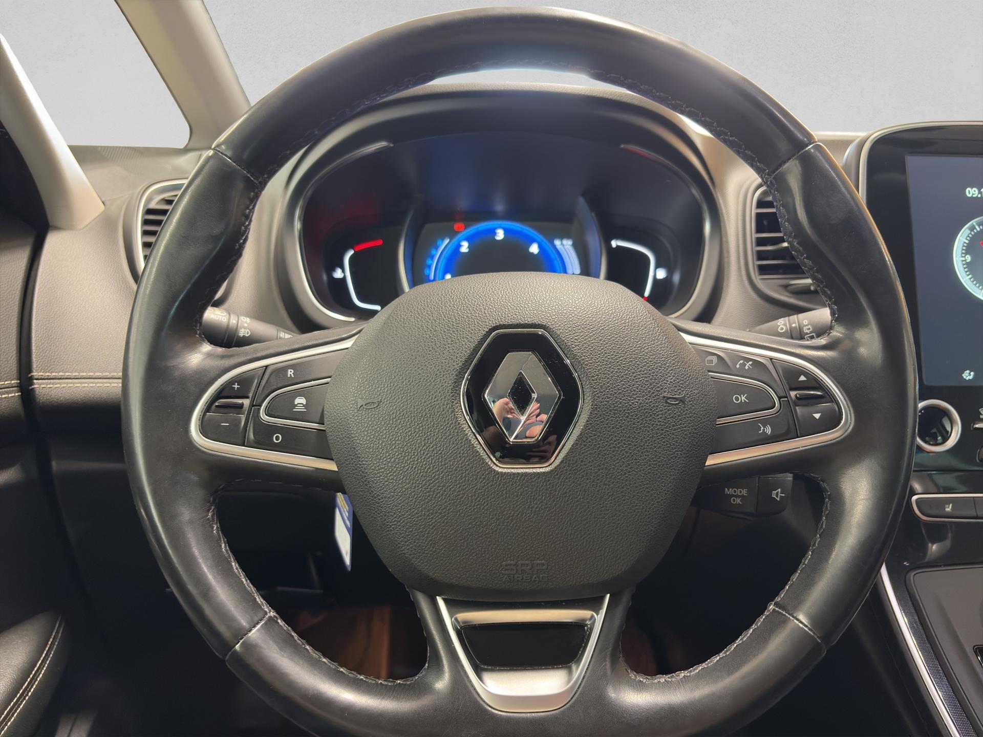 RENAULT Grand Scénic 1.6 dCi Intens EDC-image-9