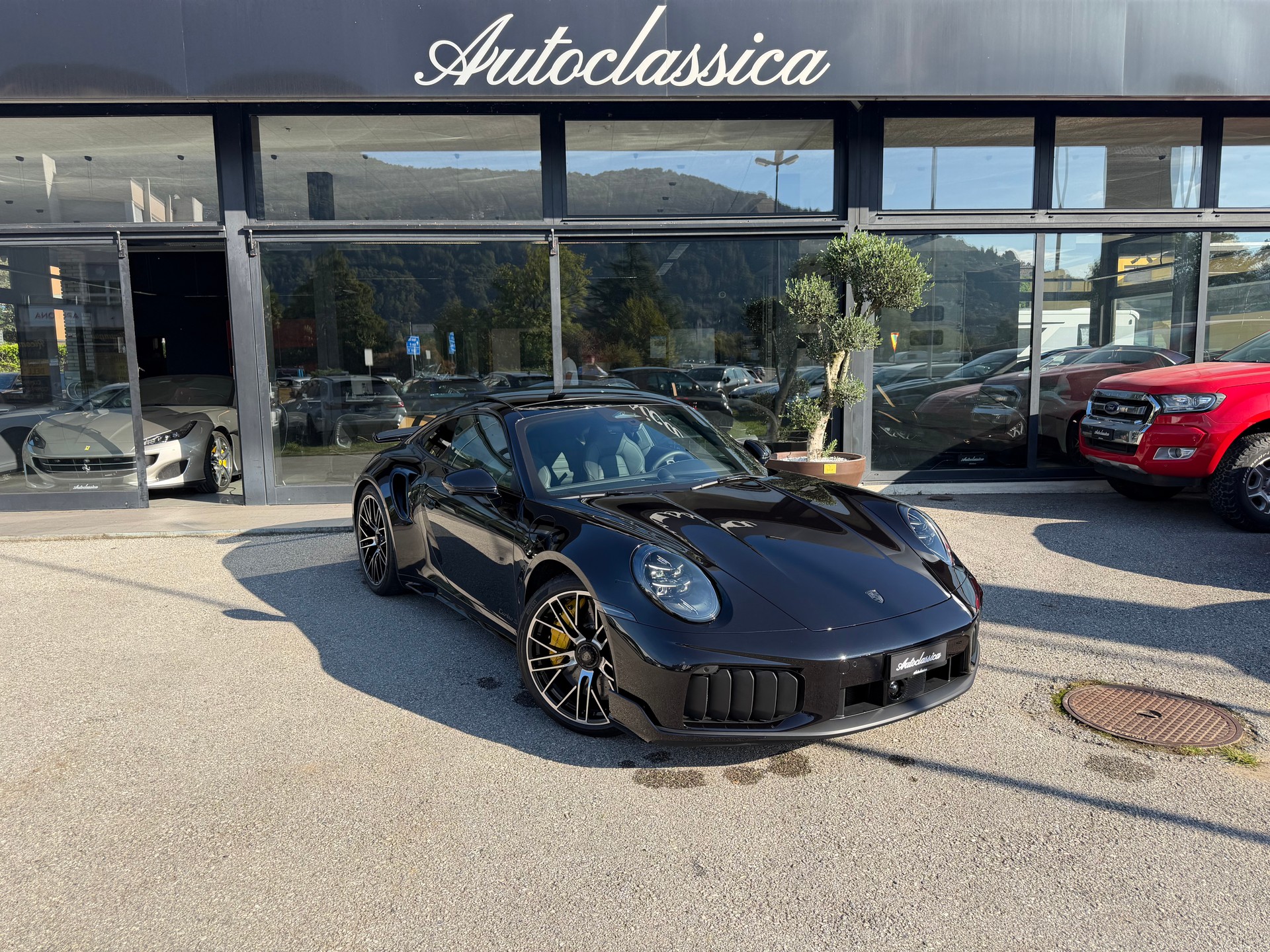 PORSCHE 911 Turbo S-image-0