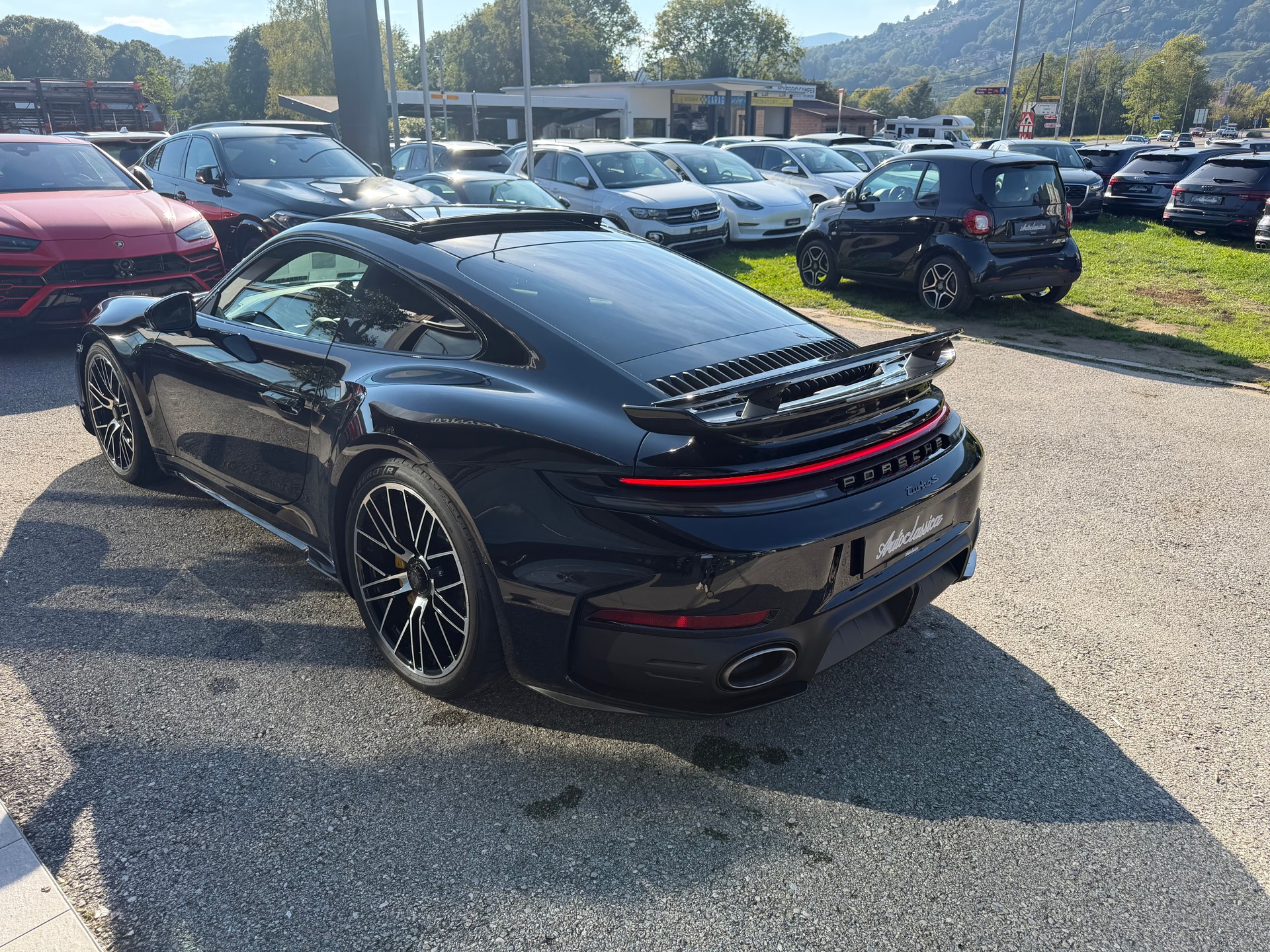 PORSCHE 911 Turbo S-image-6