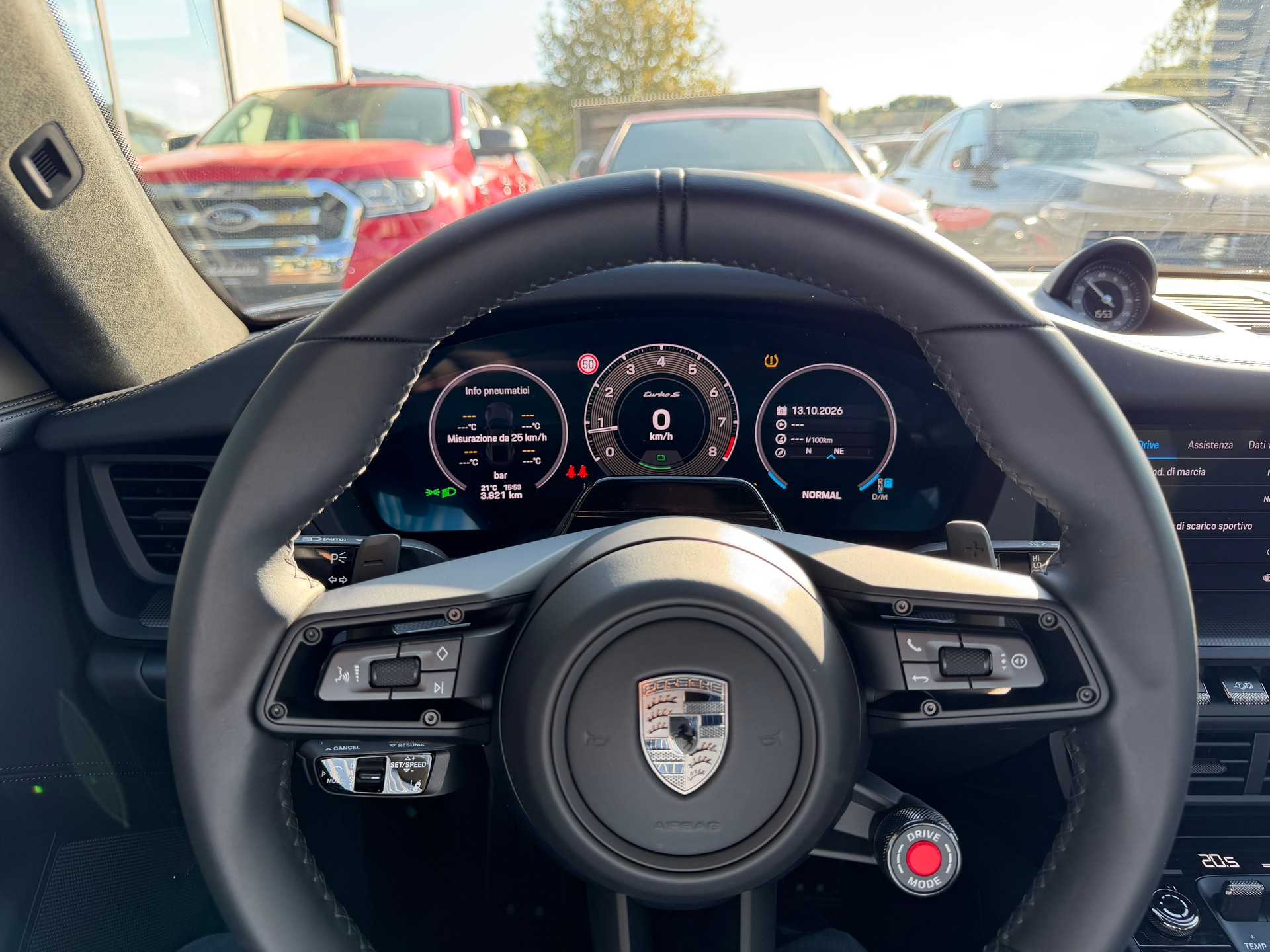 PORSCHE 911 Turbo S-image-13