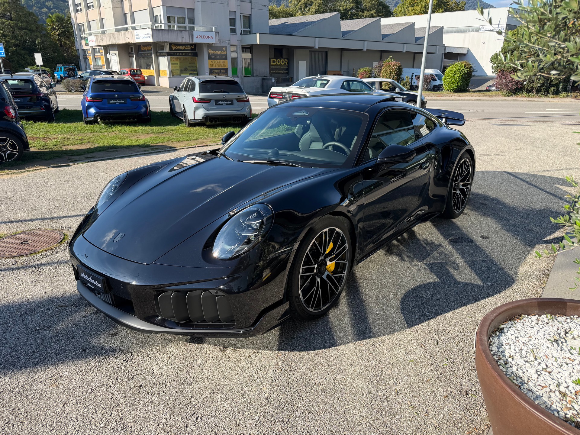 PORSCHE 911 Turbo S-image-5