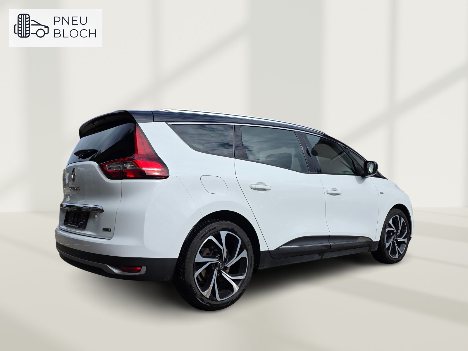 RENAULT Grand Scénic 1.5 dCi Bose EDC-image-5