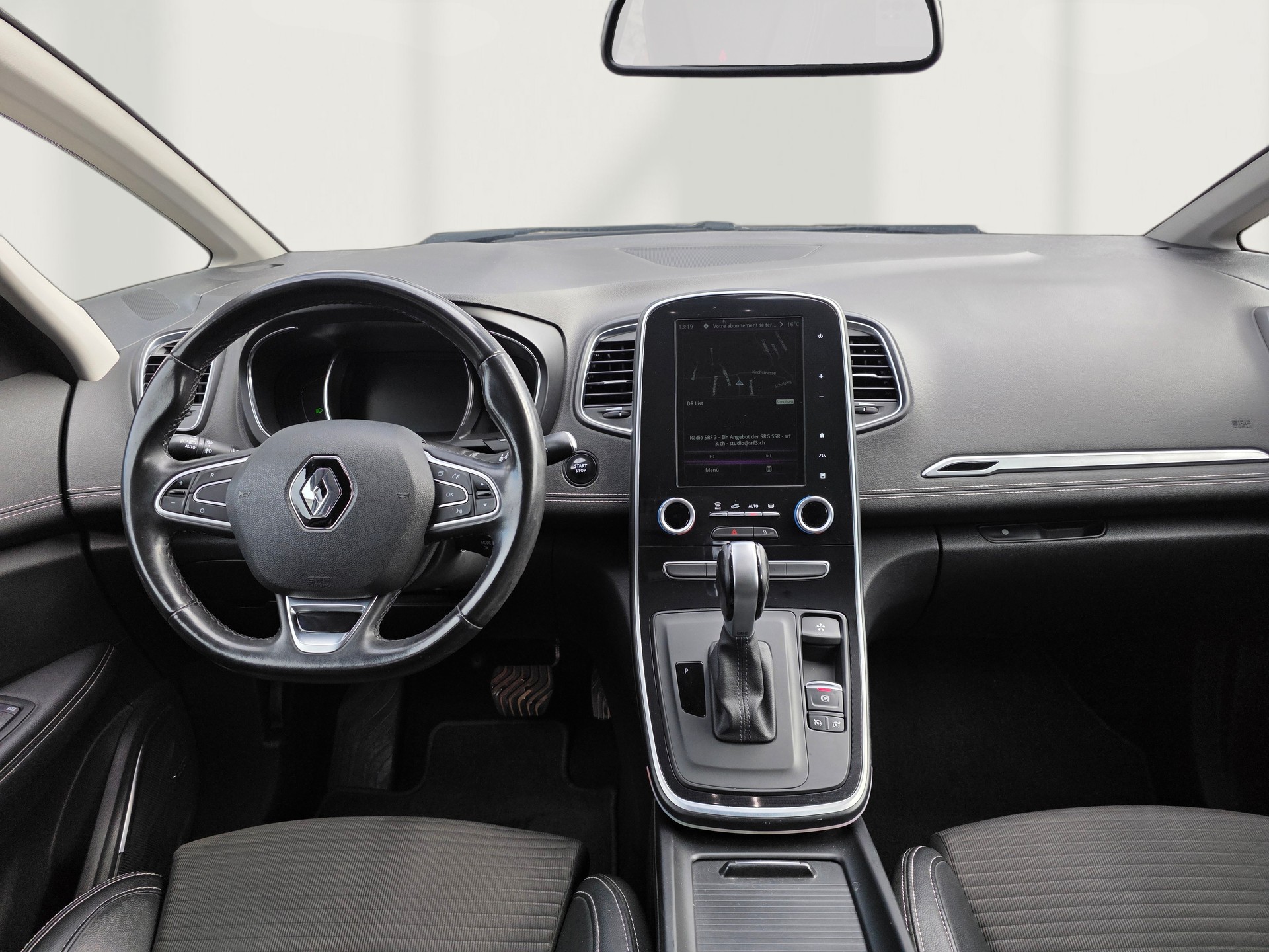 RENAULT Grand Scénic 1.5 dCi Bose EDC-image-7