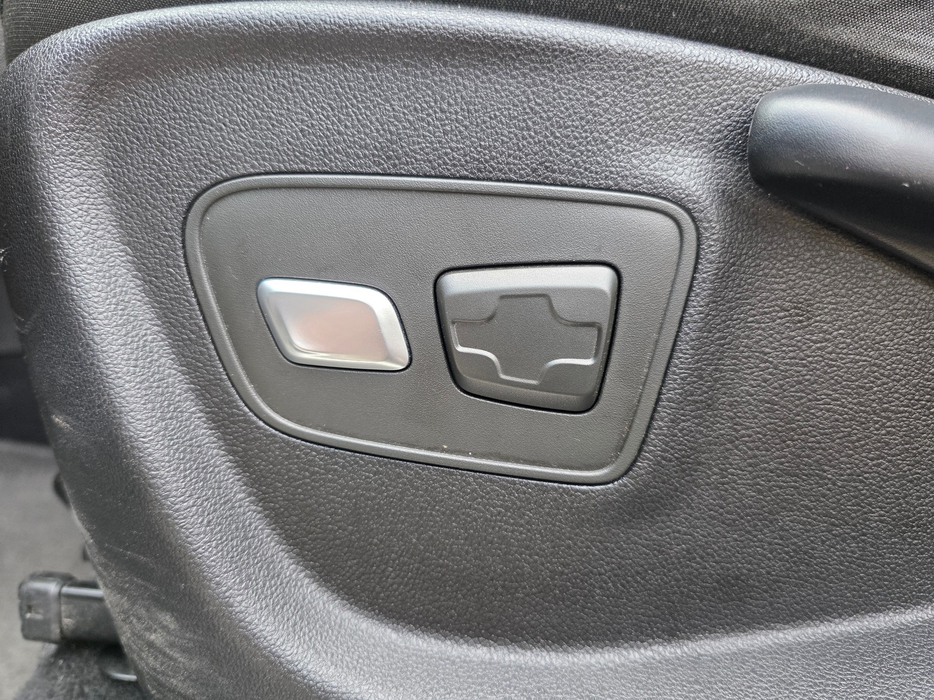 RENAULT Grand Scénic 1.5 dCi Bose EDC-image-21