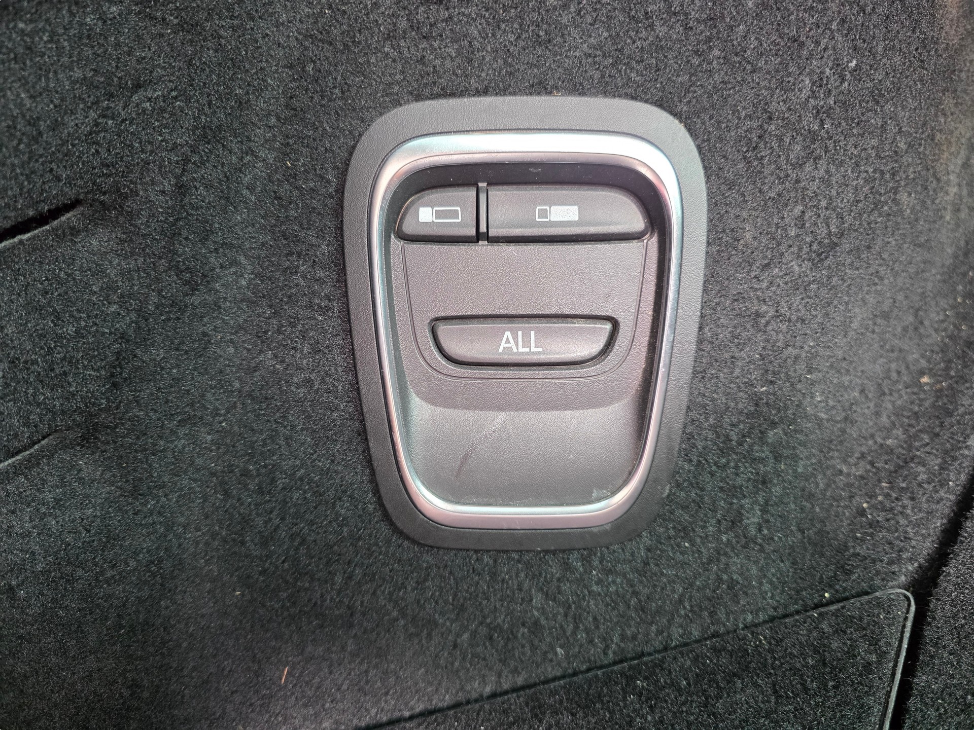 RENAULT Grand Scénic 1.5 dCi Bose EDC-image-10