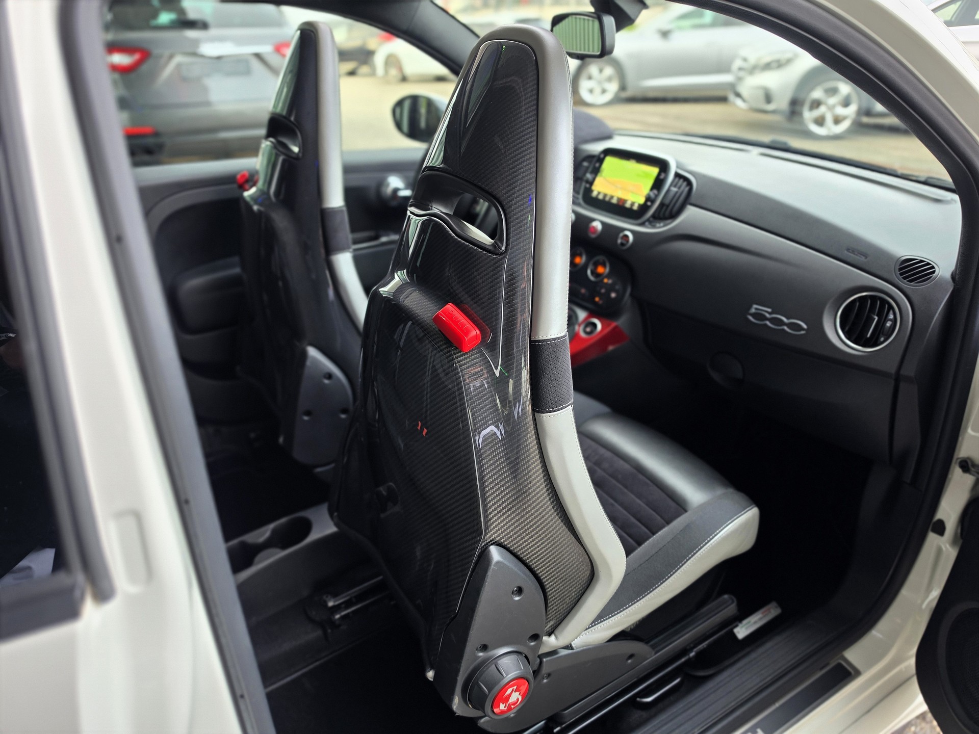 FIAT 595C 1.4 16V Turbo Abarth Competizione-image-10