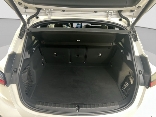 BMW 230e xDr. Act. T. M Sport-image-12