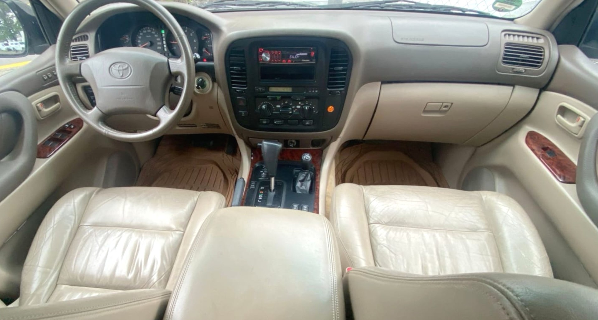 TOYOTA Land Cruiser 500 4.7 S.Saloon-image-7