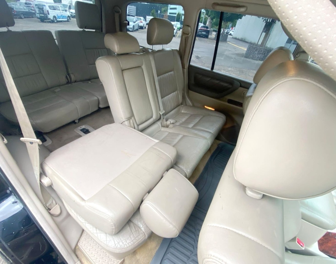 TOYOTA Land Cruiser 500 4.7 S.Saloon-image-11