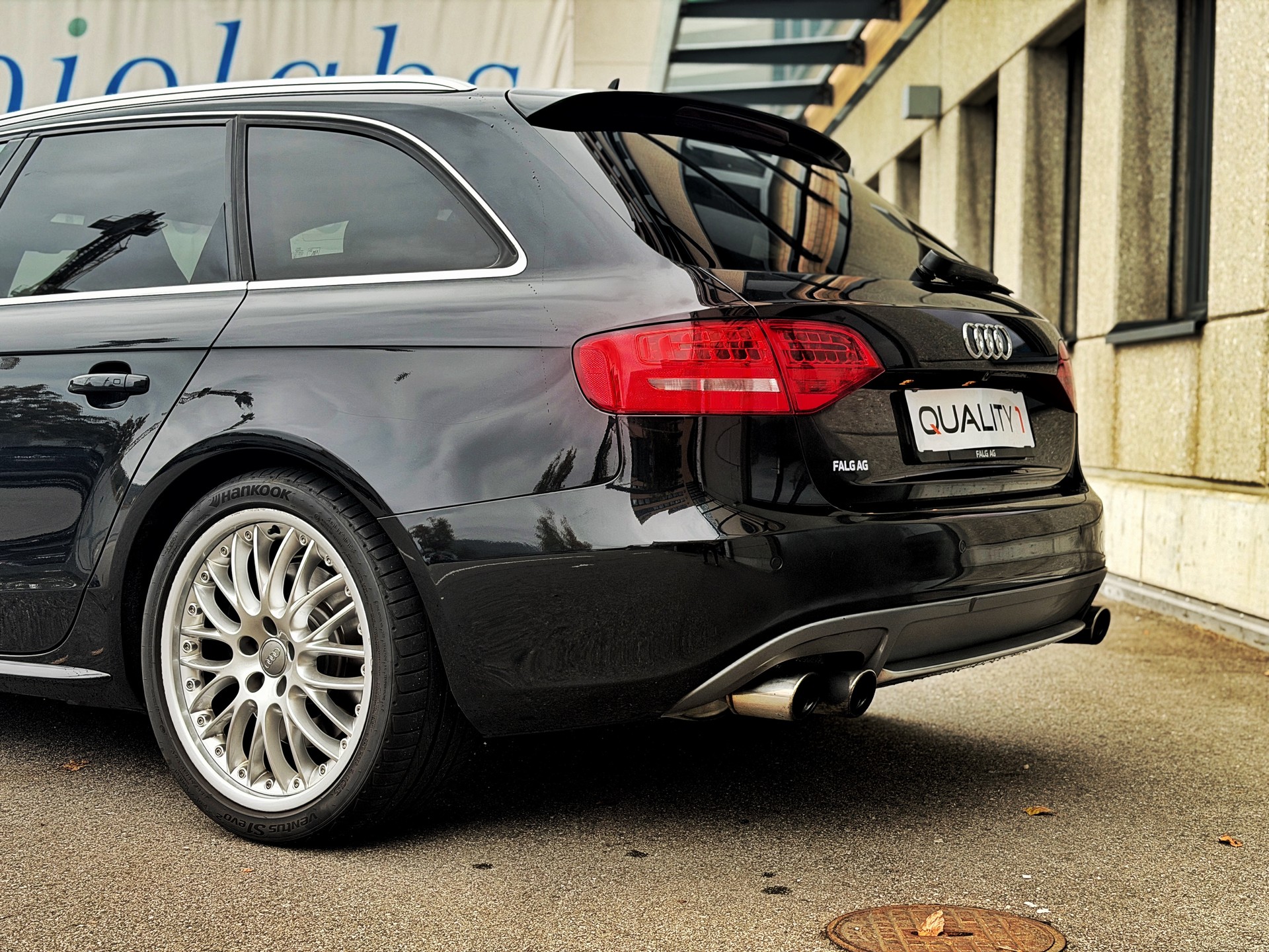 AUDI S4 Avant 3.0 TFSI quattro S-tronic-image-11