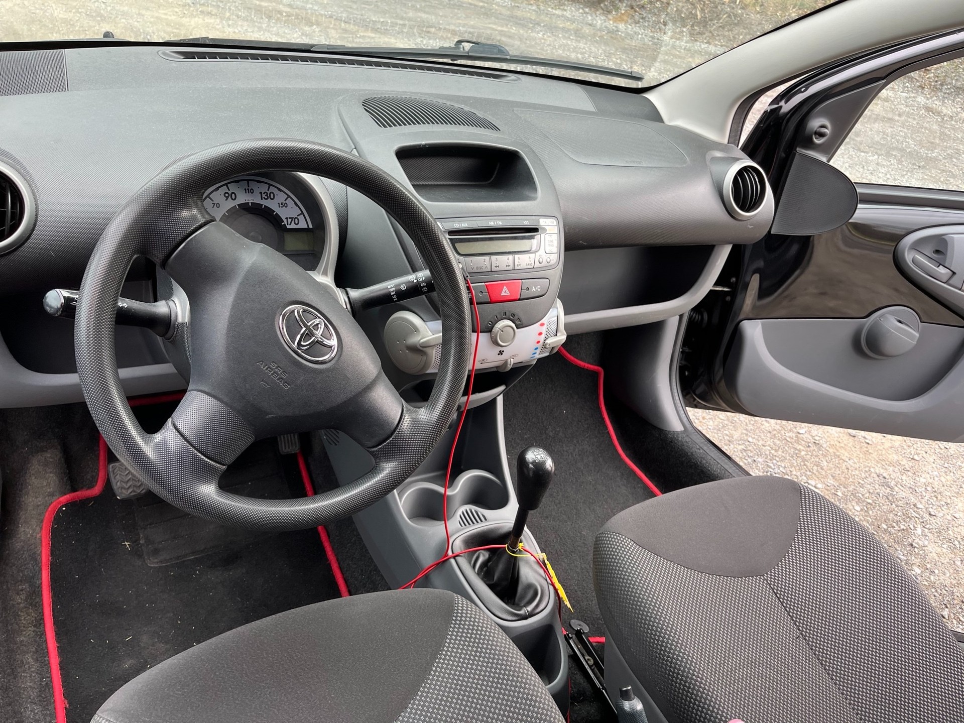 TOYOTA Aygo 1.0 Linea Luna-image-4