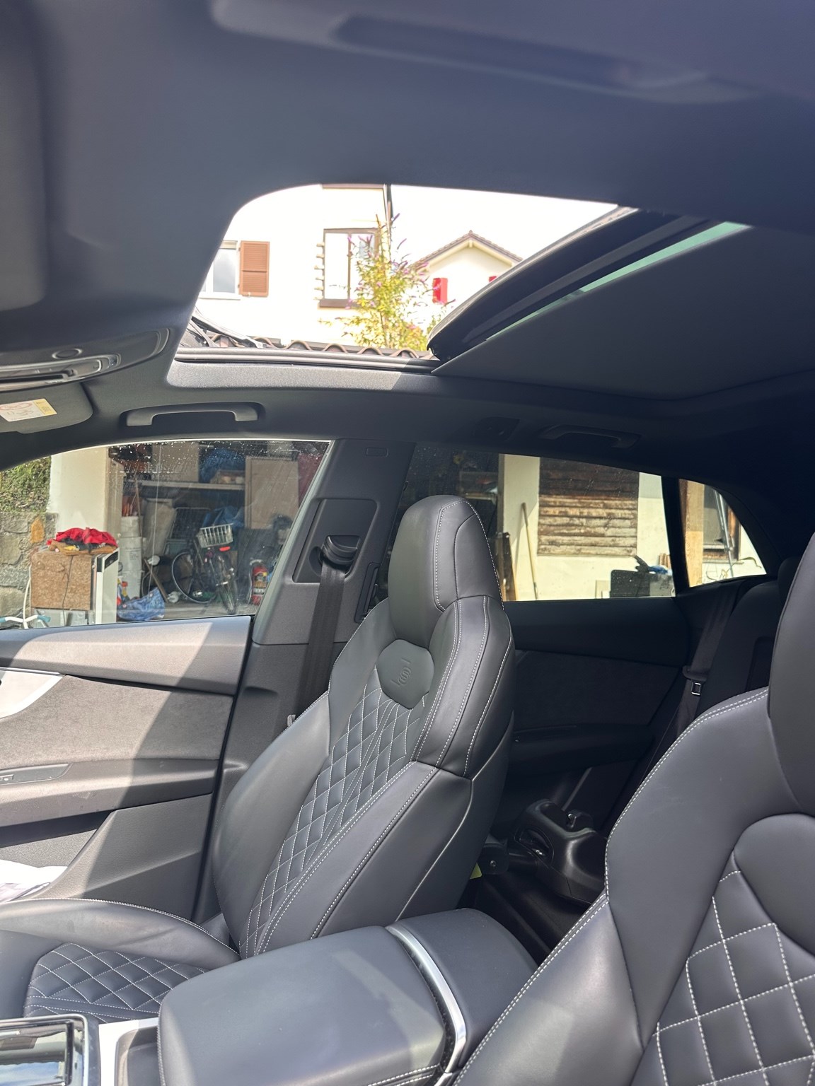 AUDI SQ8 SUV TFSI quattro tiptronic-image-2