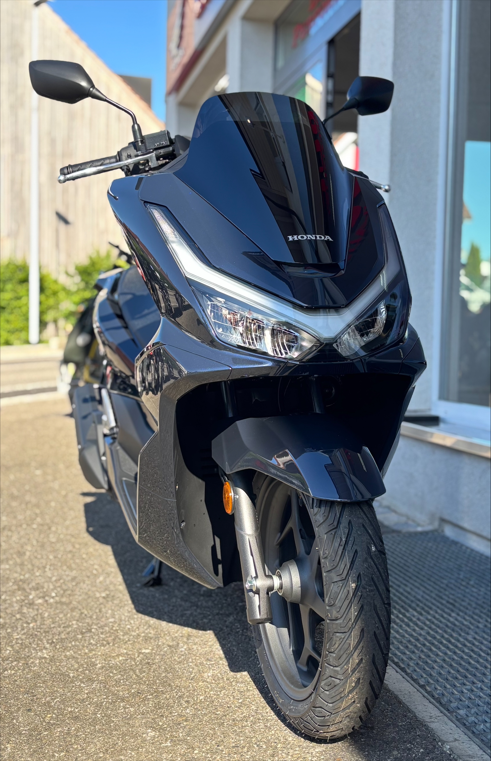 HONDA PCX 125 i ABS-showroom-element-1