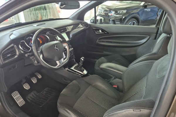DS AUTOMOBILES DS3 1.6 THP Sport Chic-image-10