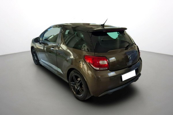 DS AUTOMOBILES DS3 1.6 THP Sport Chic-image-4