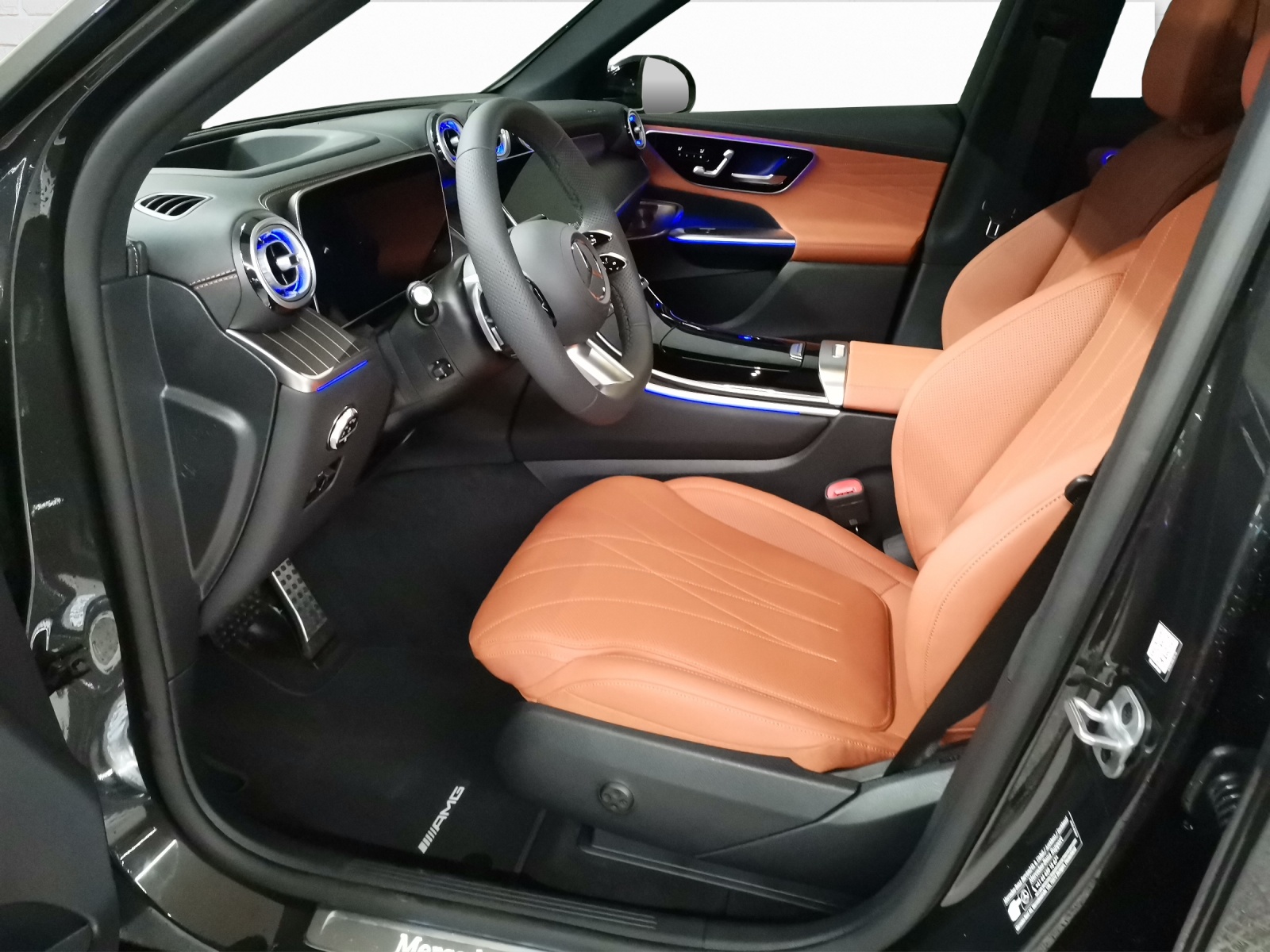 MERCEDES-BENZ GLC 300 AMG Line 4Matic-image-6