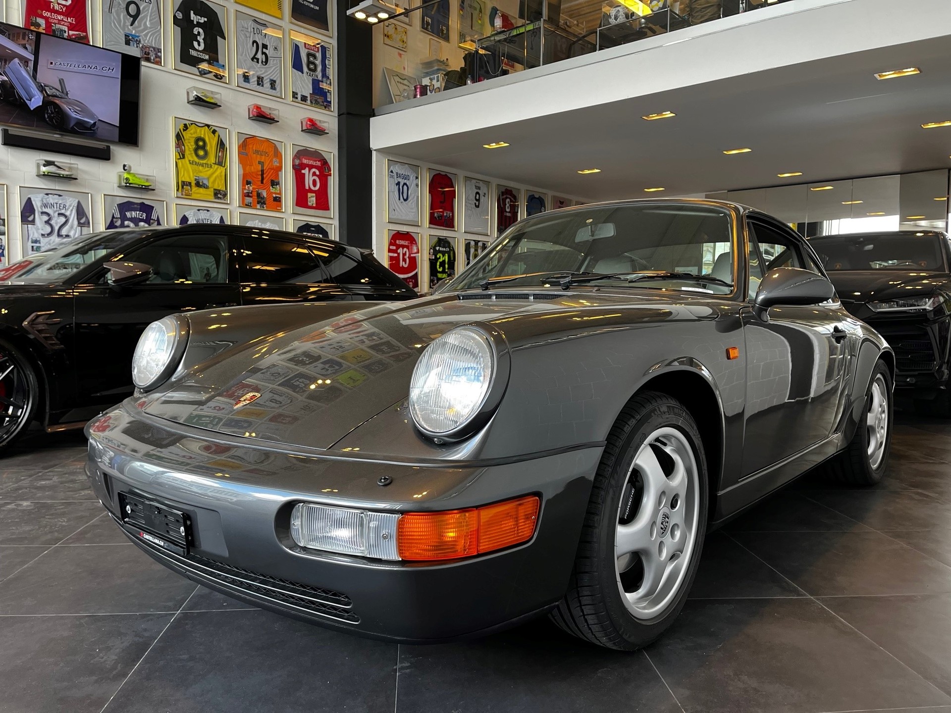 PORSCHE 911 Carrera 2-image-3