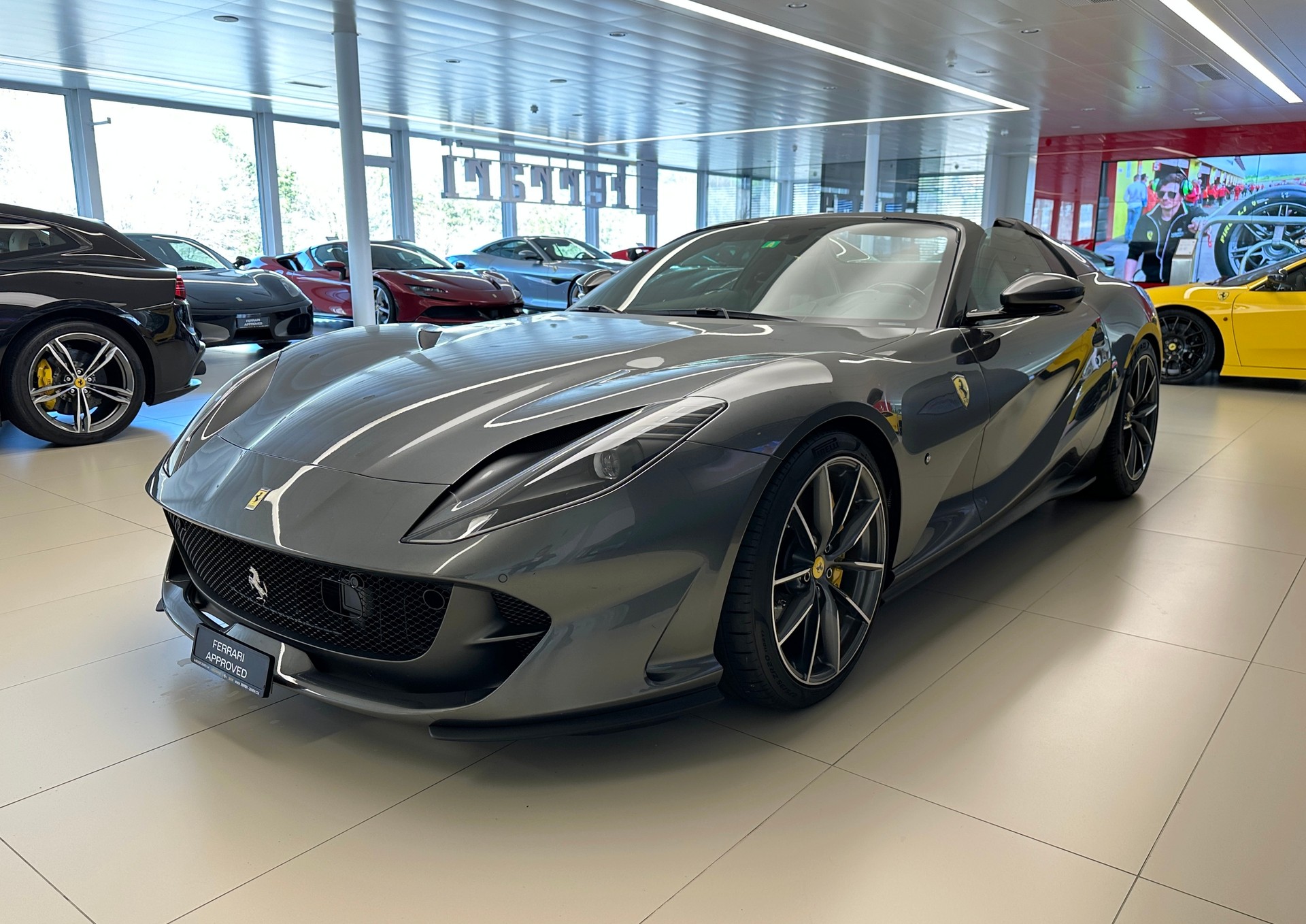 FERRARI 812 GTS-image-0