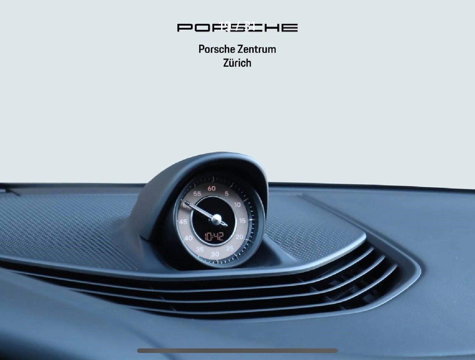 PORSCHE Taycan 4S Cross Turismo-image-10