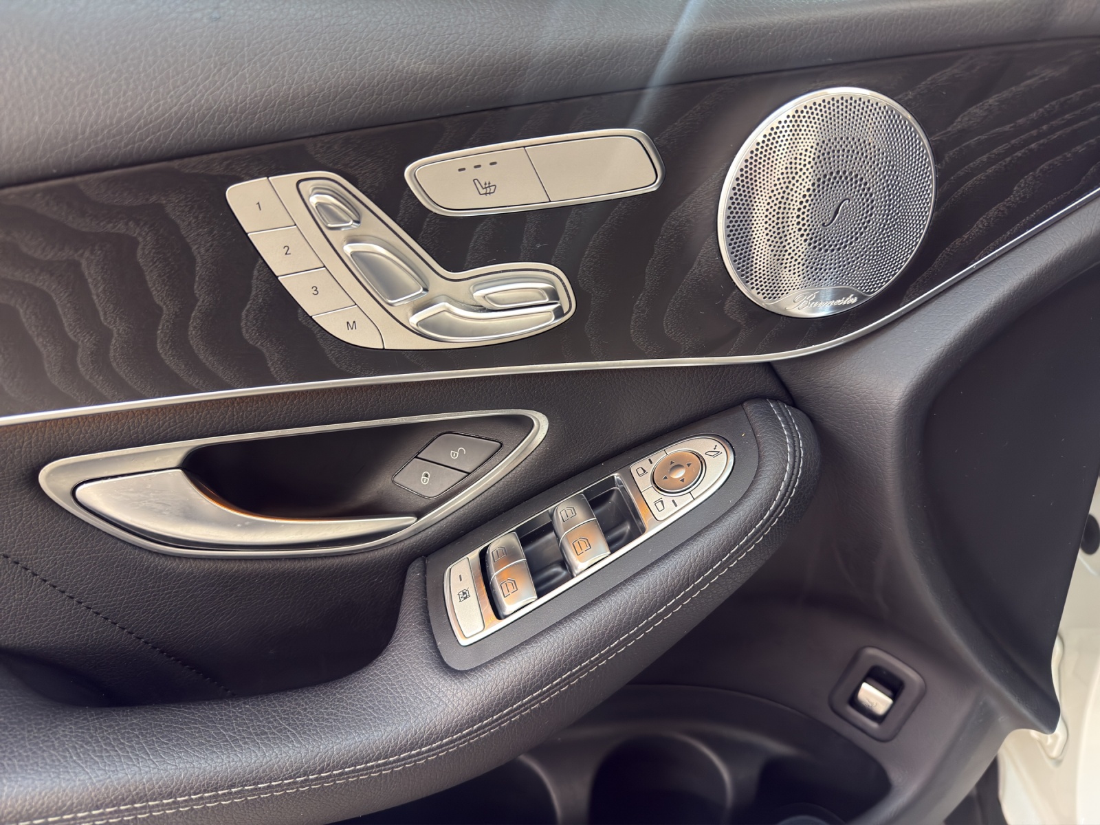 MERCEDES-BENZ GLC 350 4M d Exclusive 4M / DISTRONIC / 360 Grad Kamera / Soundsystem / AIRMATIC-image-12