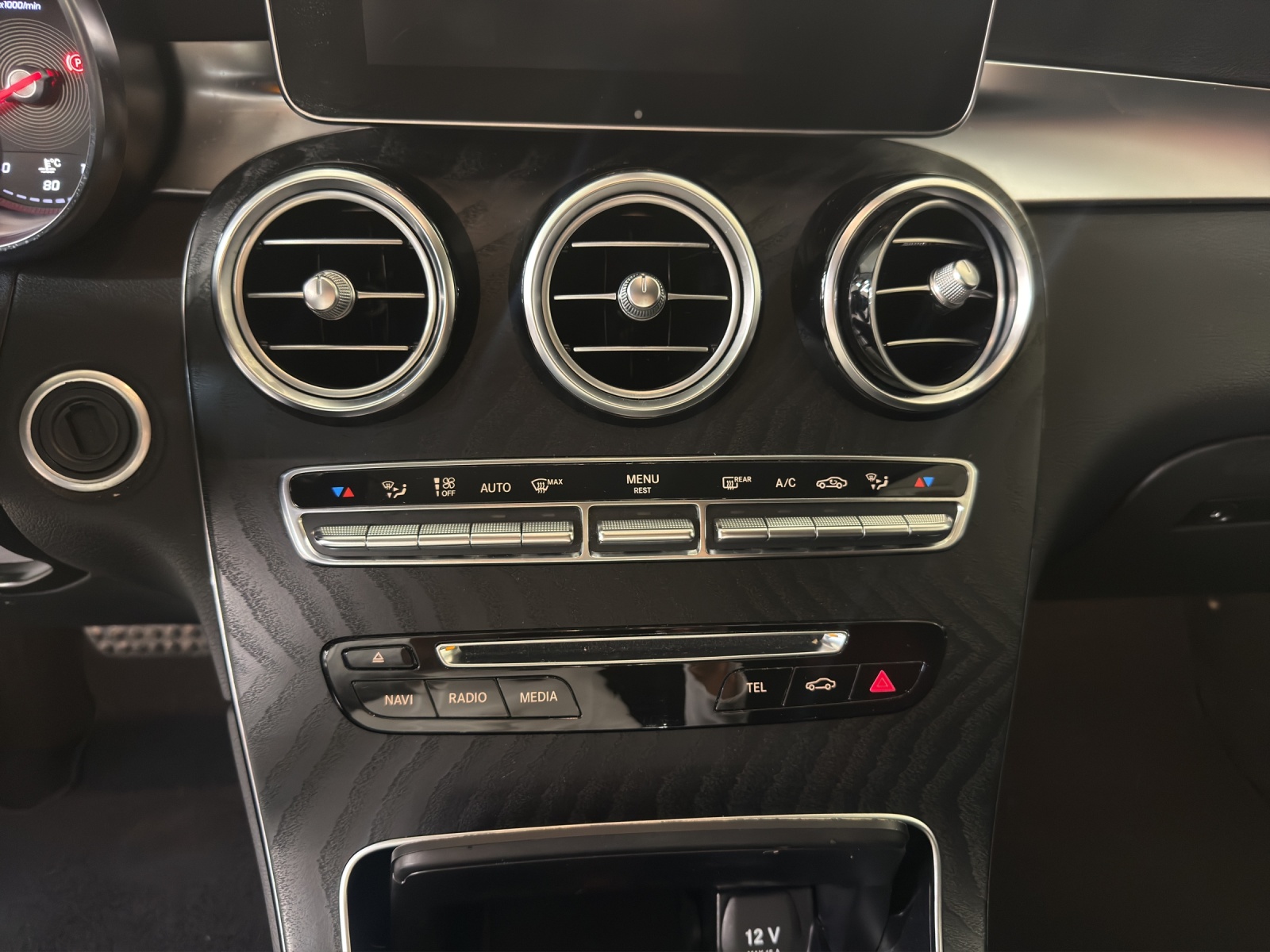 MERCEDES-BENZ GLC 350 4M d Exclusive 4M / DISTRONIC / 360 Grad Kamera / Soundsystem / AIRMATIC-image-11