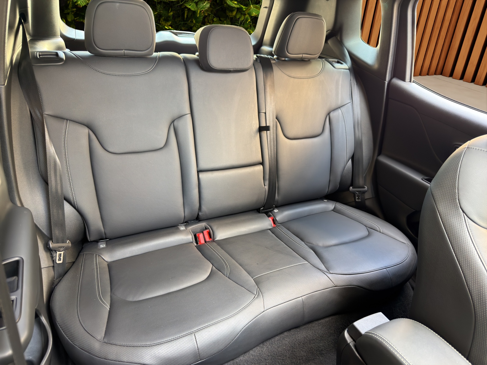 JEEP Renegade 1.5 MHEV Summit Sky-image-17