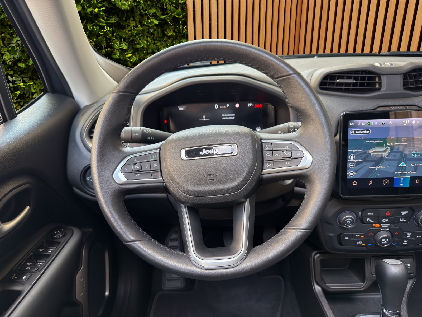 JEEP Renegade 1.5 MHEV Summit Sky-image-10