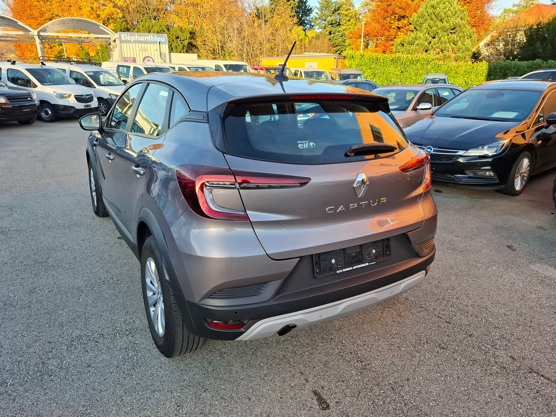 RENAULT Captur 1.0 TCe Intens-image-3