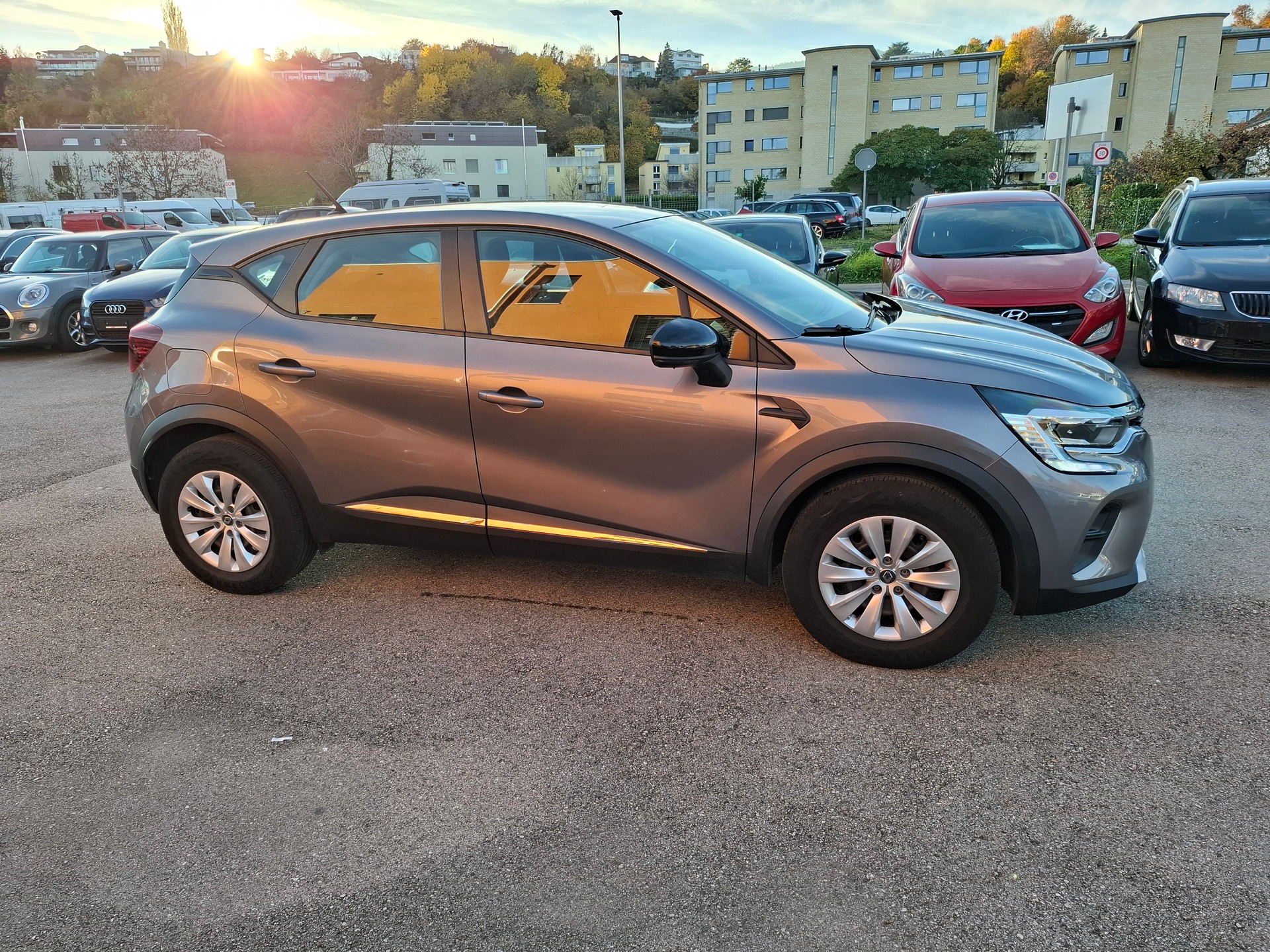 RENAULT Captur 1.0 TCe Intens-image-5