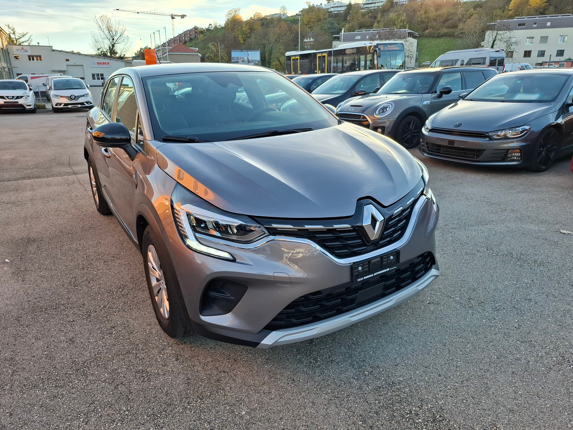 RENAULT Captur 1.0 TCe Intens-image-2