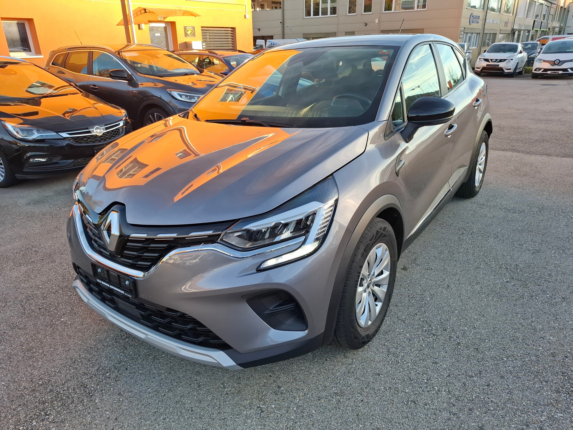 RENAULT Captur 1.0 TCe Intens-image-0
