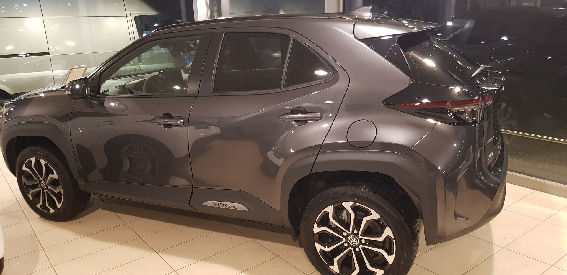 TOYOTA TOYOTA YARIS CROSS HYBRID 1.5 TREND-image-2