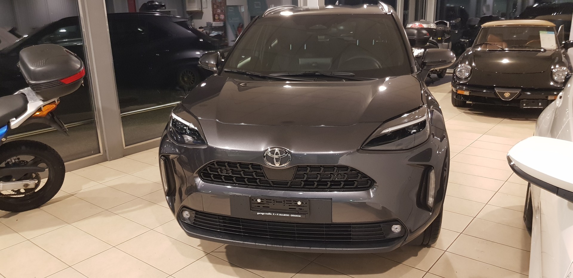 TOYOTA TOYOTA YARIS CROSS HYBRID 1.5 TREND