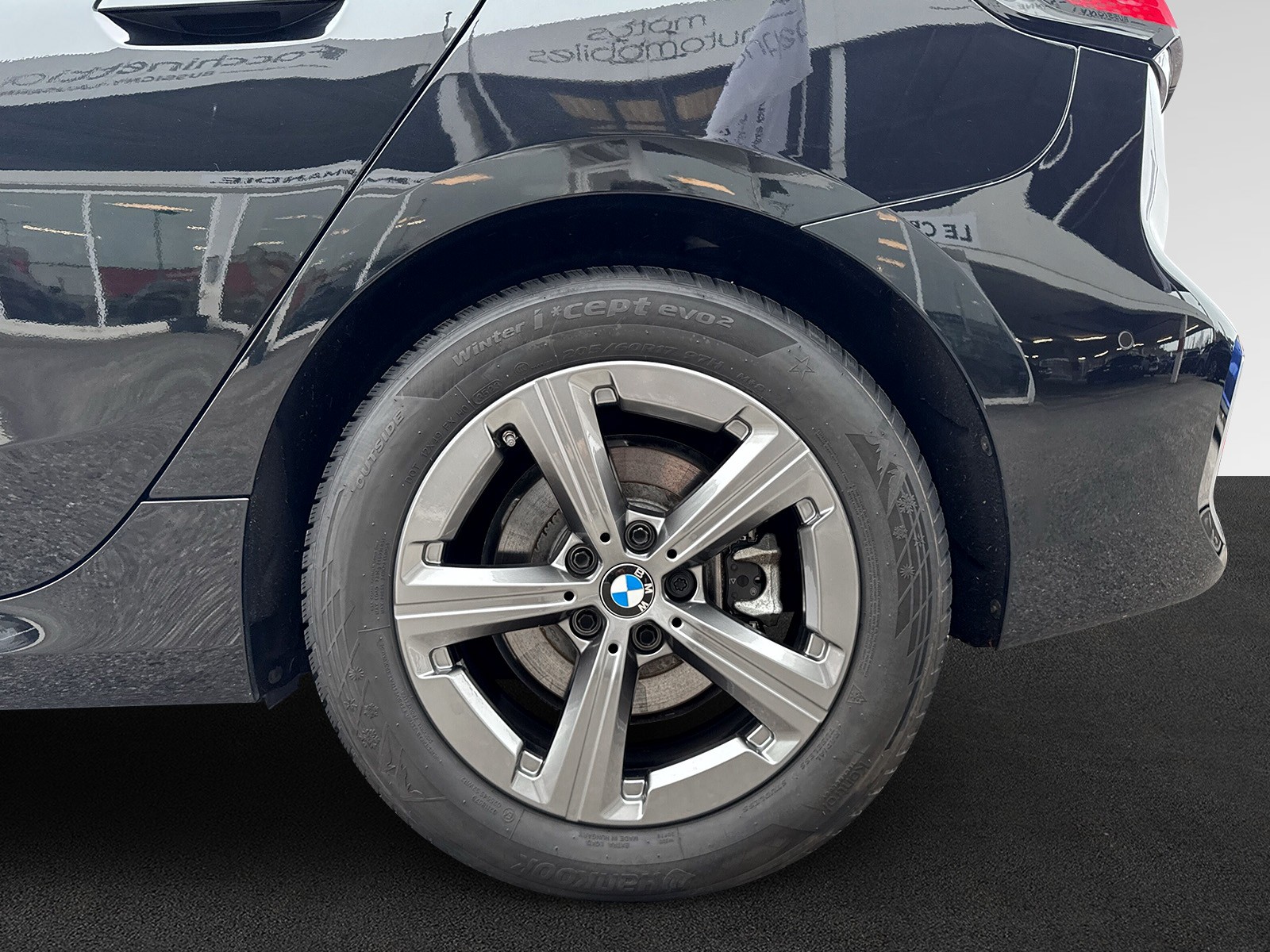 BMW 223i Active Tourer xDrive M Sport DKG-image-8