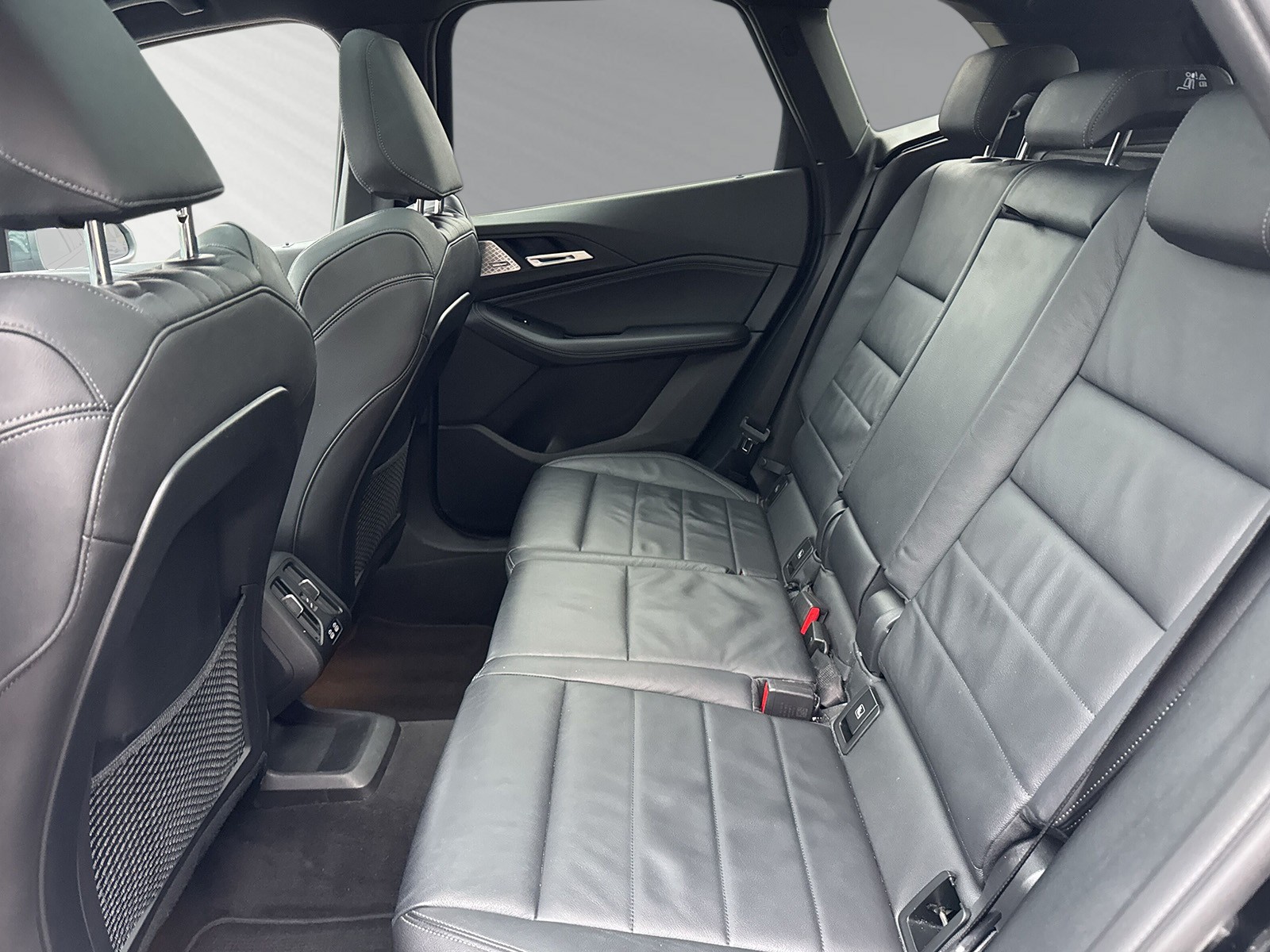 BMW 223i Active Tourer xDrive M Sport DKG-image-6