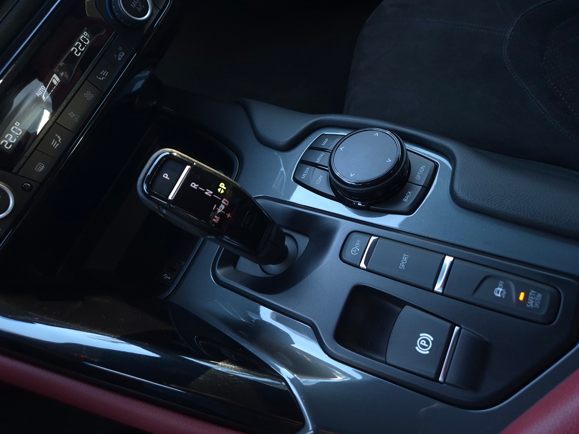 TOYOTA Supra GR 2.0i Turbo Sport Automat 8-image-22