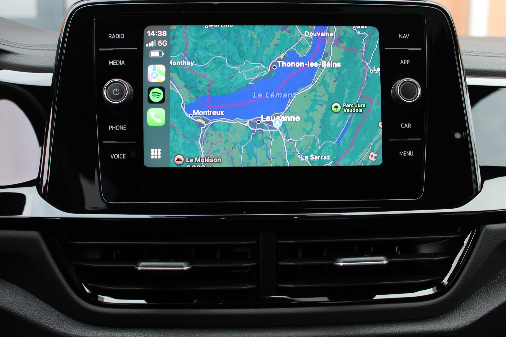 VW T-Roc 1.5 TSI EVO R-Line DSG - "Toit Ouvrant * Jantes 19' * Feux IQ Light * Tempomat Adapt * Siège/Volant Chauffant-image-14