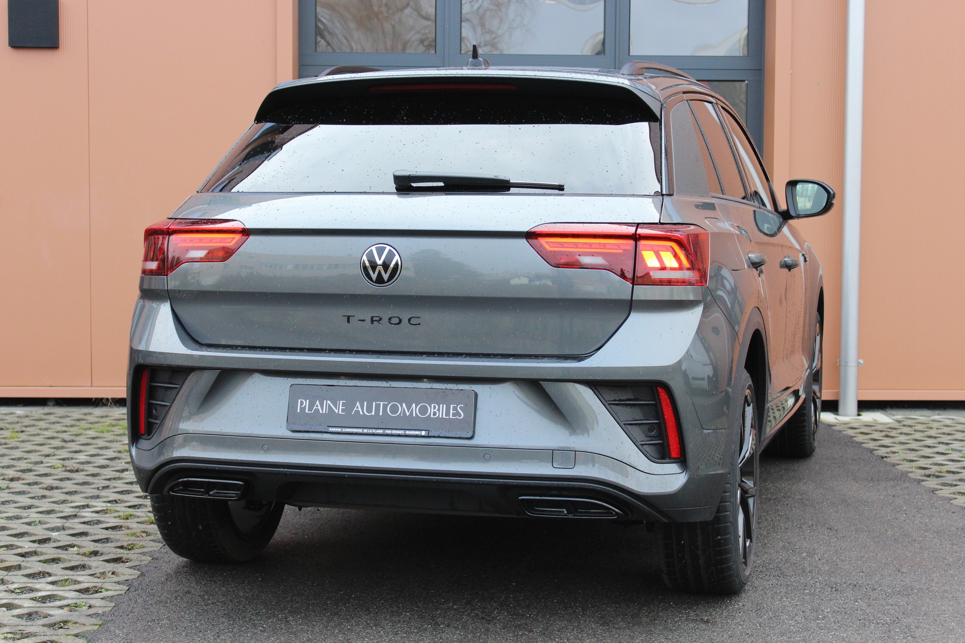 VW T-Roc 1.5 TSI EVO R-Line DSG - "Toit Ouvrant * Jantes 19' * Feux IQ Light * Tempomat Adapt * Siège/Volant Chauffant-image-5