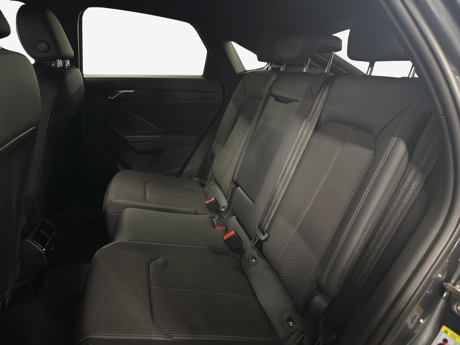 AUDI Q3 Sportback 35 TFSI S line Attraction S-tronic-image-10