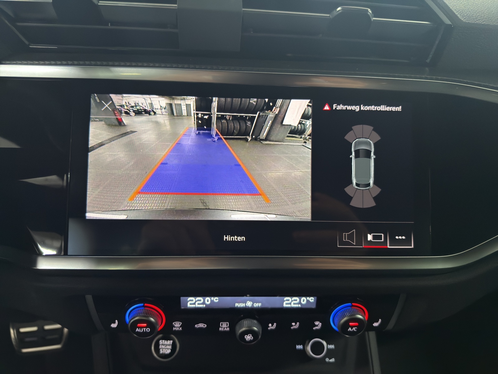 AUDI Q3 Sportback 35 TFSI S line Attraction S-tronic-image-13