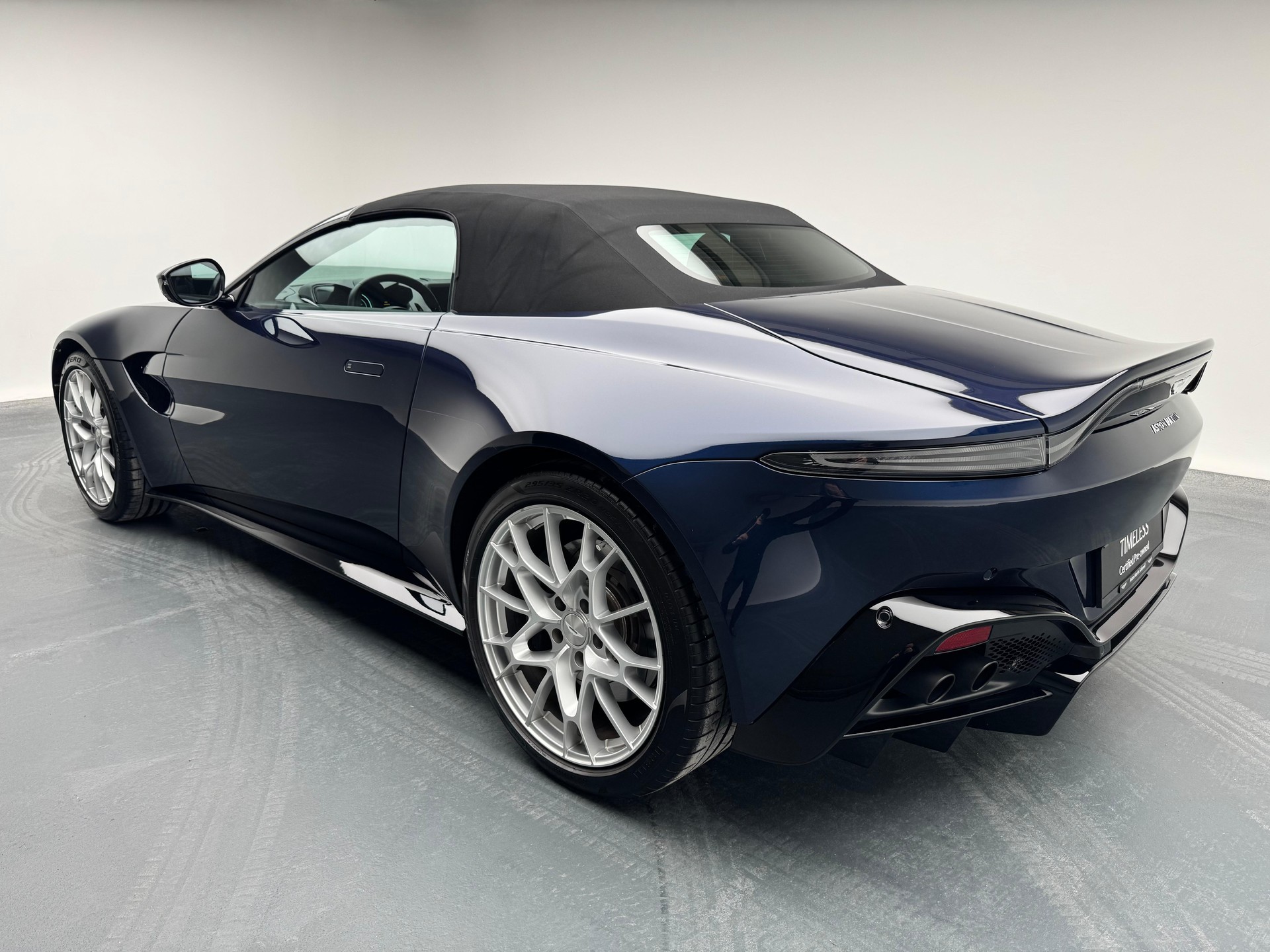 ASTON MARTIN V8 Vantage Roadster 4.0 V8 Bi-Turbo-image-19