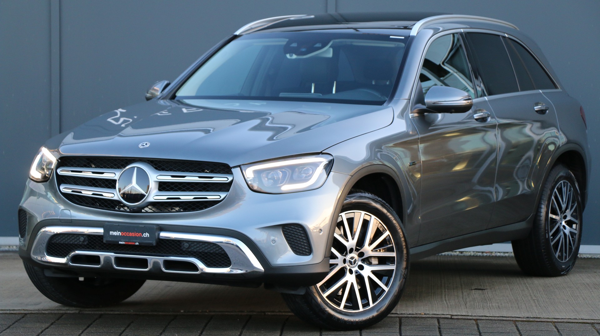 MERCEDES-BENZ GLC 300 e 4Matic-image-0