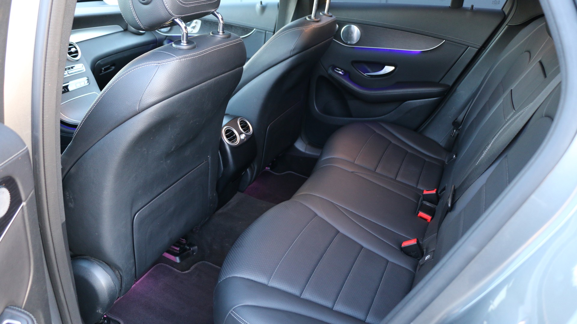 MERCEDES-BENZ GLC 300 e 4Matic-image-18